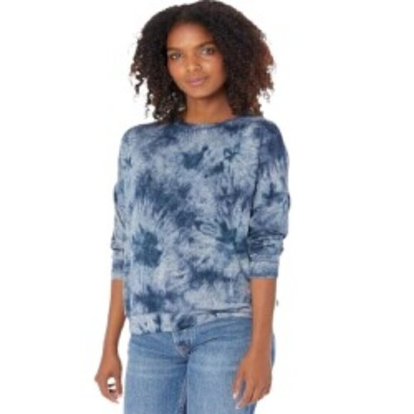 Elliott Lauren Tops - Elliot Lauren Blue Twilight Printed Sweatshirt Medium